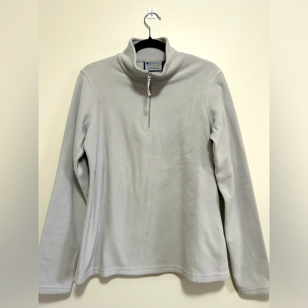 BNWOT Mountain warehouse Women's Gray Fleece Sweater